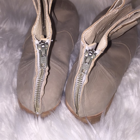 Ankle Boots! Taupe Leather Boots - Picture 6 of 8